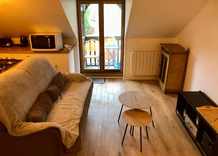 Appartement Cosy avec Balcon au calme proche Gare
