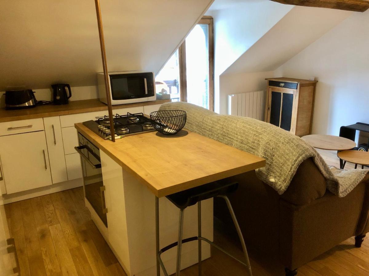 Cosy 600m Gare - Etage 3 - Balcon Et Calme - Tv - Wifi *